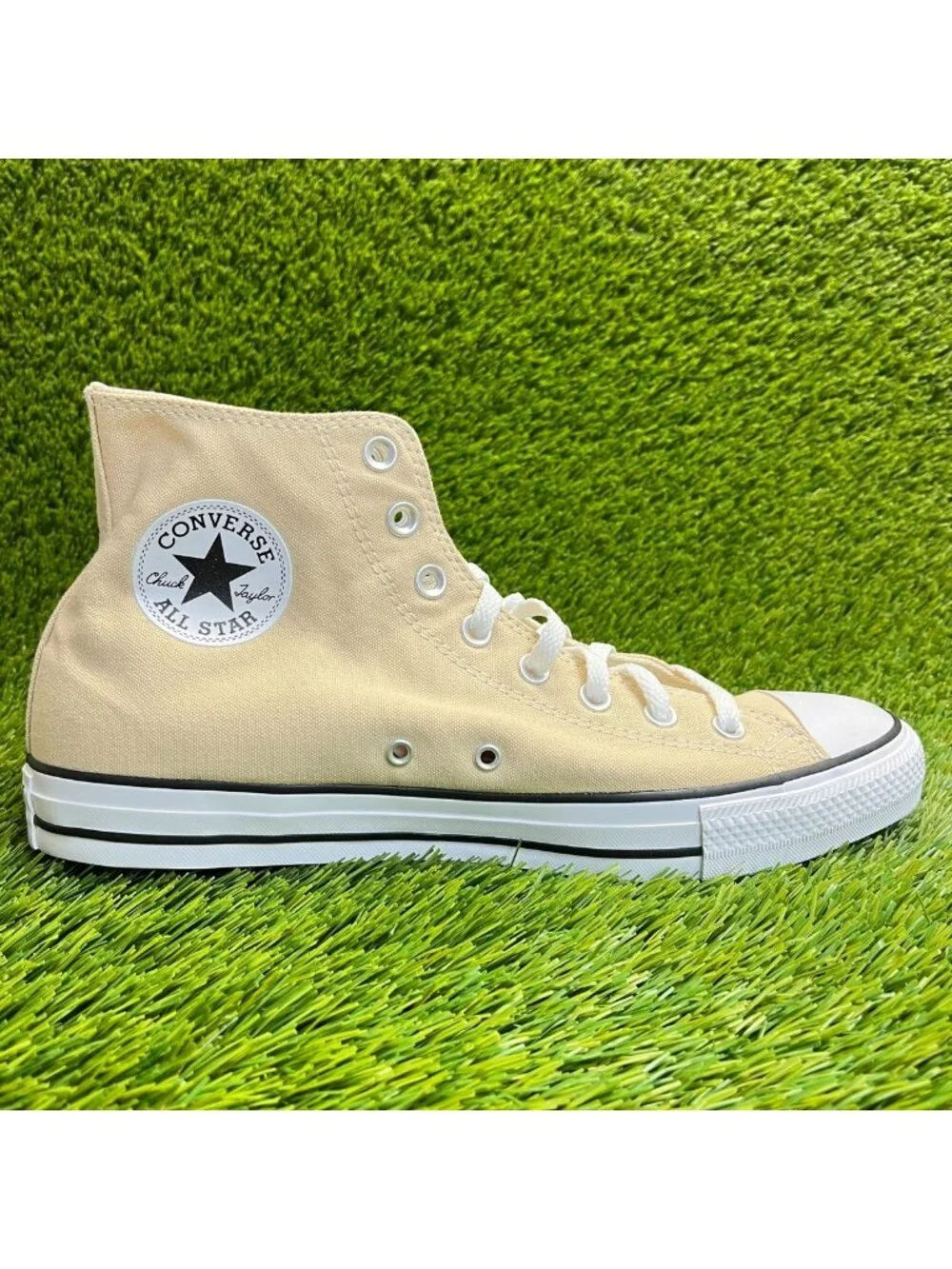 Converse Chuck Taylor All Star High Mens Size 10 Ivory Athletic Shoes Sneakers